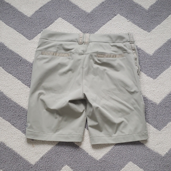LULULEMON Club Bermuda shorts! - Picture 2 of 5